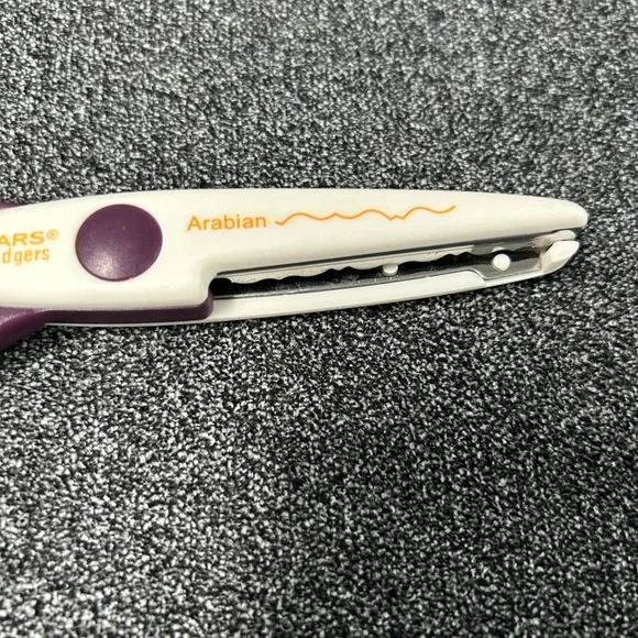 Fiskars Edging Craft Scissors Set - Picture 3 of 6